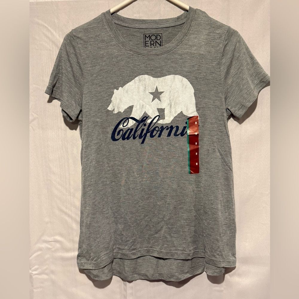 NWT Modern Lux Gray California T-Shirt Size M - Picture 2 of 5